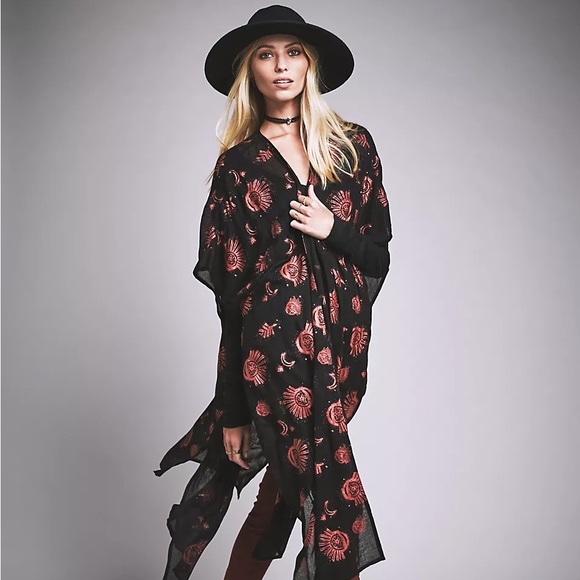 Free People Sweaters - FREE PEOPLE Celestial Lightweight Kimono 💫